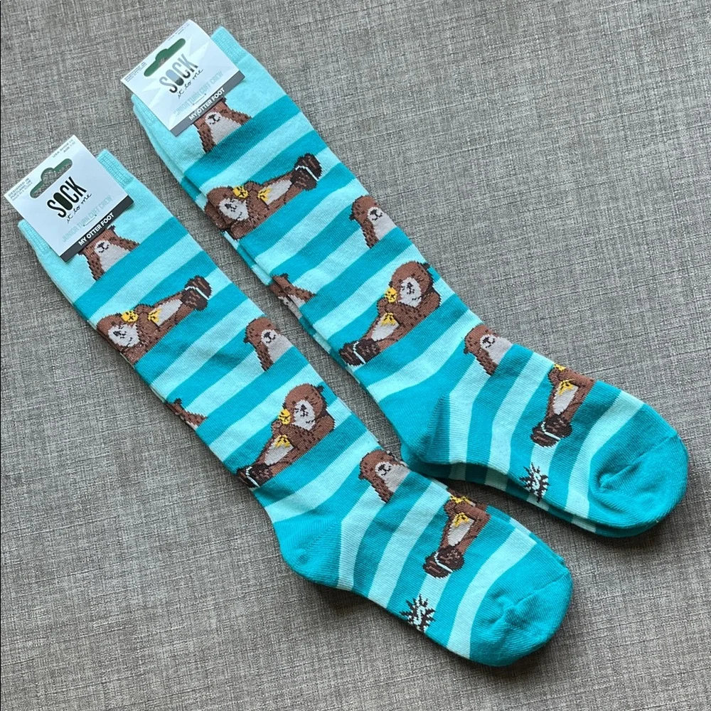 2 Pair Sock It to Me Otter Turn Cuff Crew Socks NWT